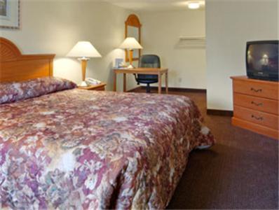 Mayfield Inn Clarion Room photo